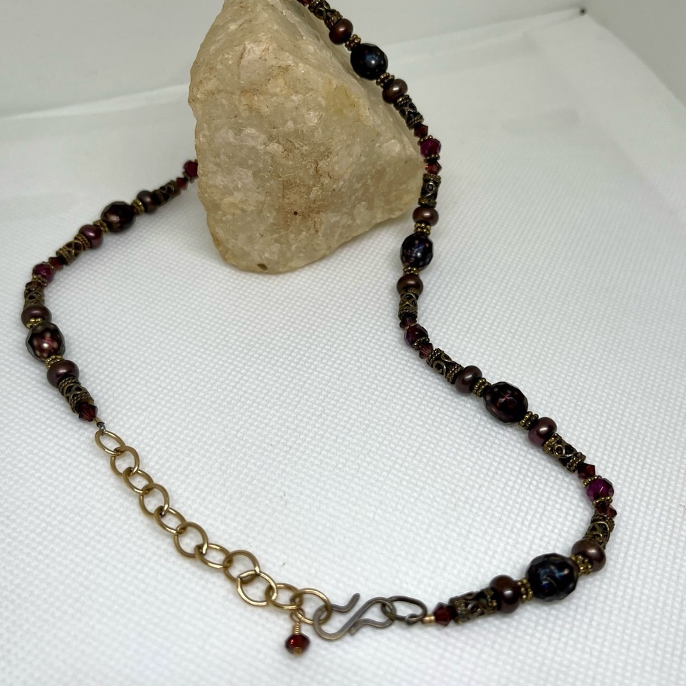 EUC! Vintage-Inspired Real Pearls Beaded Necklace with Gold Brass Chain - Picture 3 of 3
